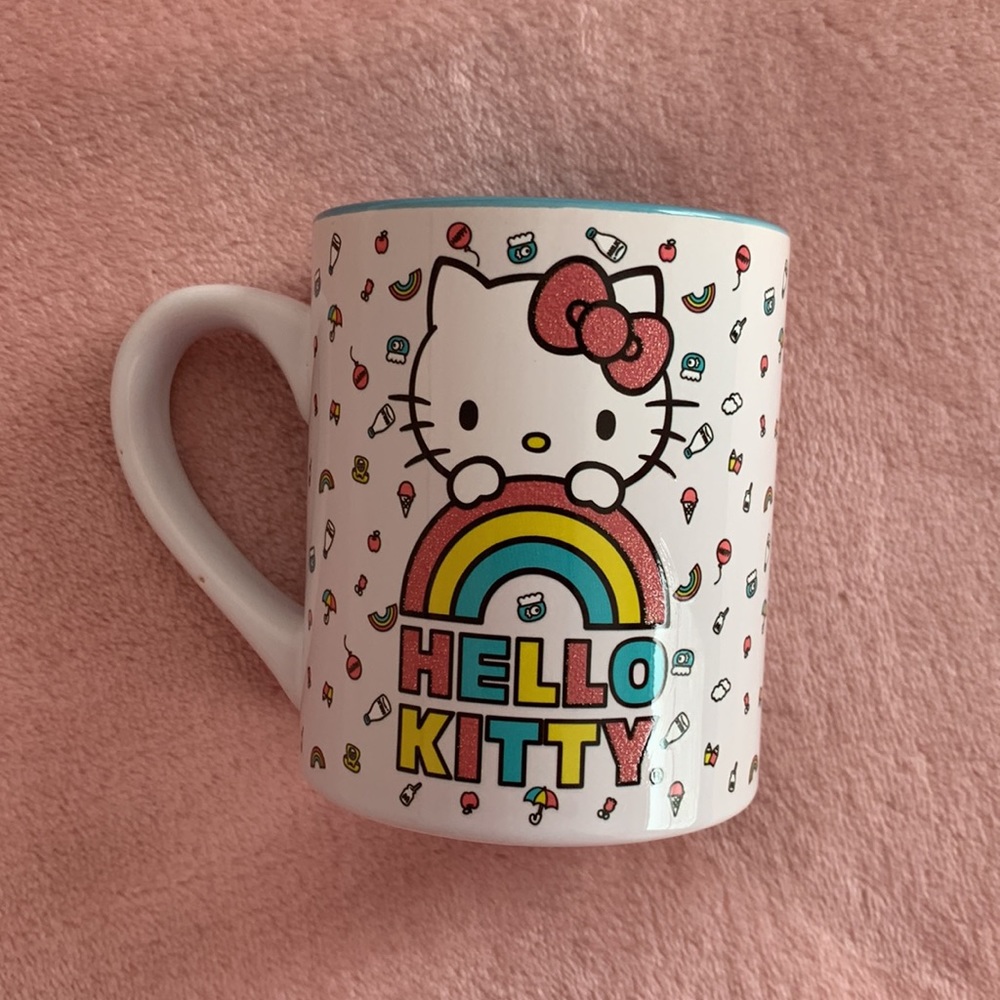 Hello Kitty Mug 🌈 - Picture 2 of 2